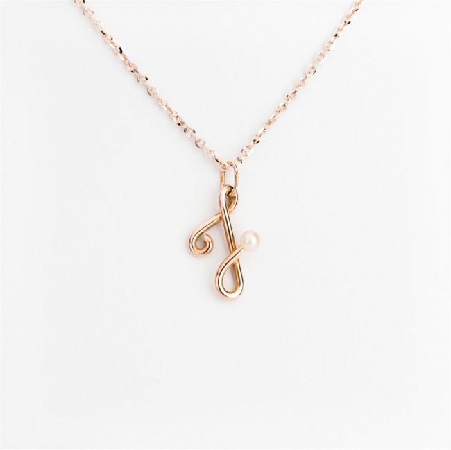 Nicolini Gioielli | Lettera alfabeto Iniziale J in oro rosa e perle. Made in Italy