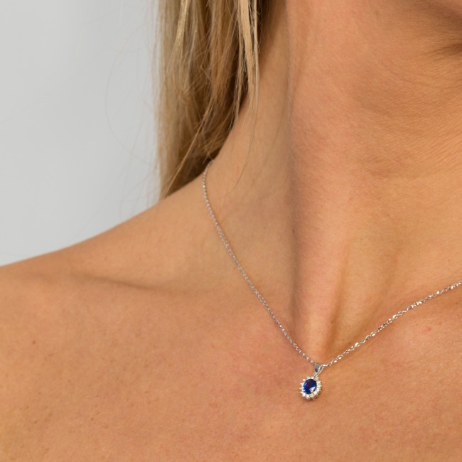 Sapphire pendant