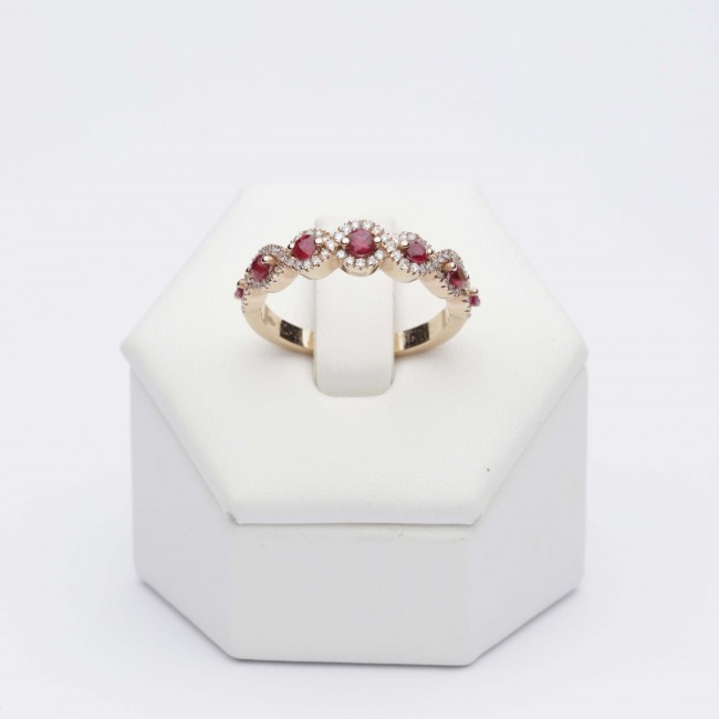 Ruby and diamonds ring
