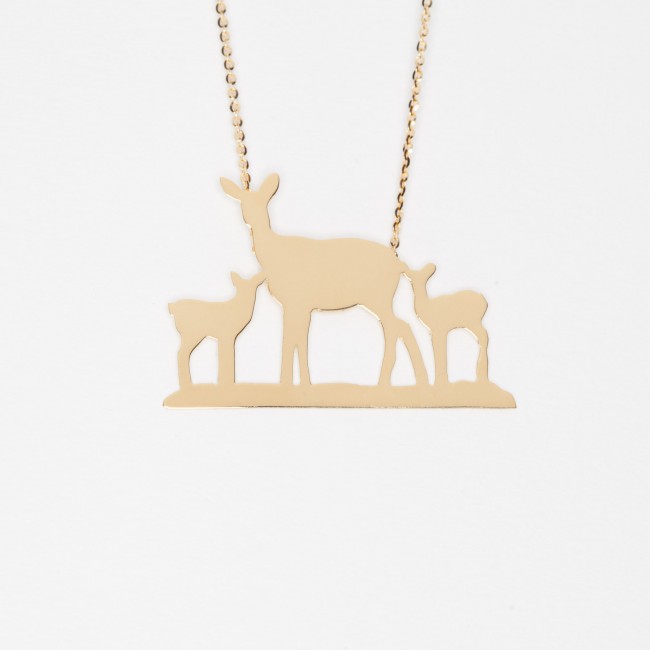 Necklace with deer