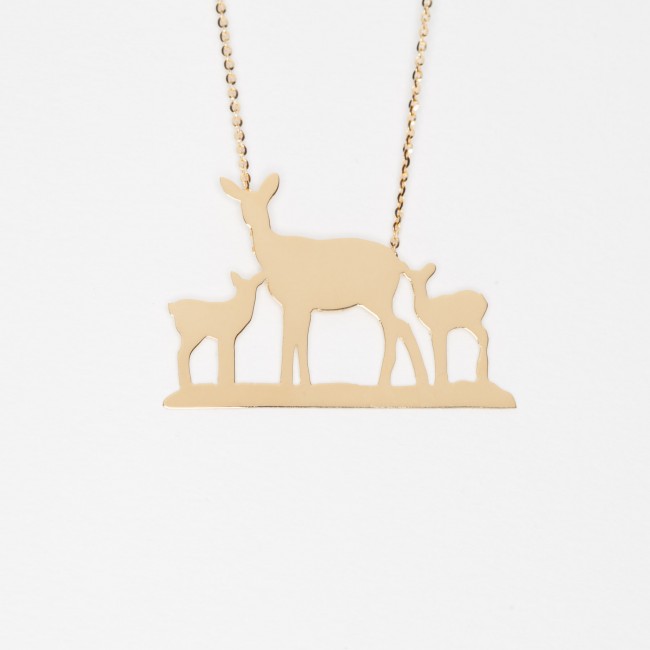 Necklace with deer