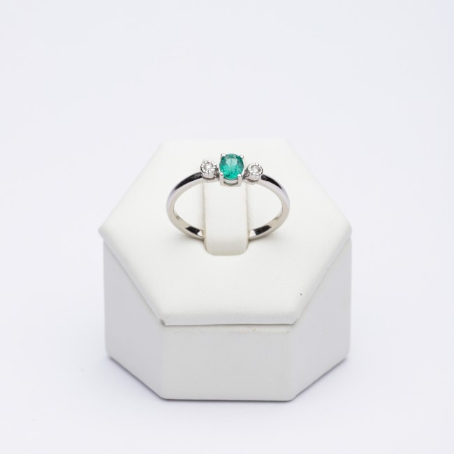 Emerald ring
