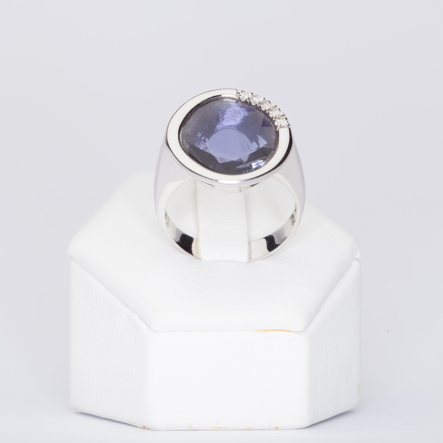Iolite ring discount