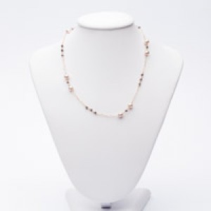 Necklace with pearls and black diamonds